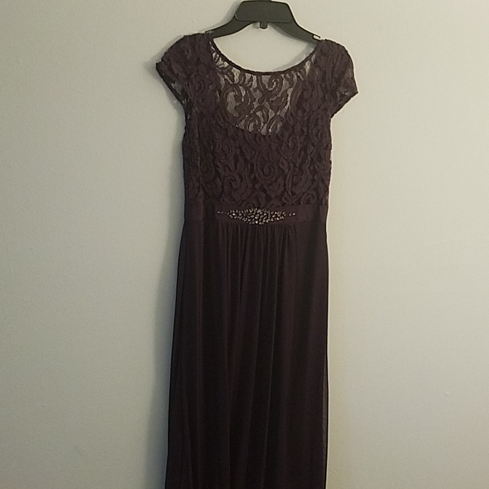 Currant Adrianna Papell Lace Illusion gown size 4